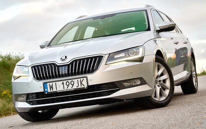 skoda Skoda Superb cena 59900 przebieg: 240800, rok produkcji 2019 z Płock